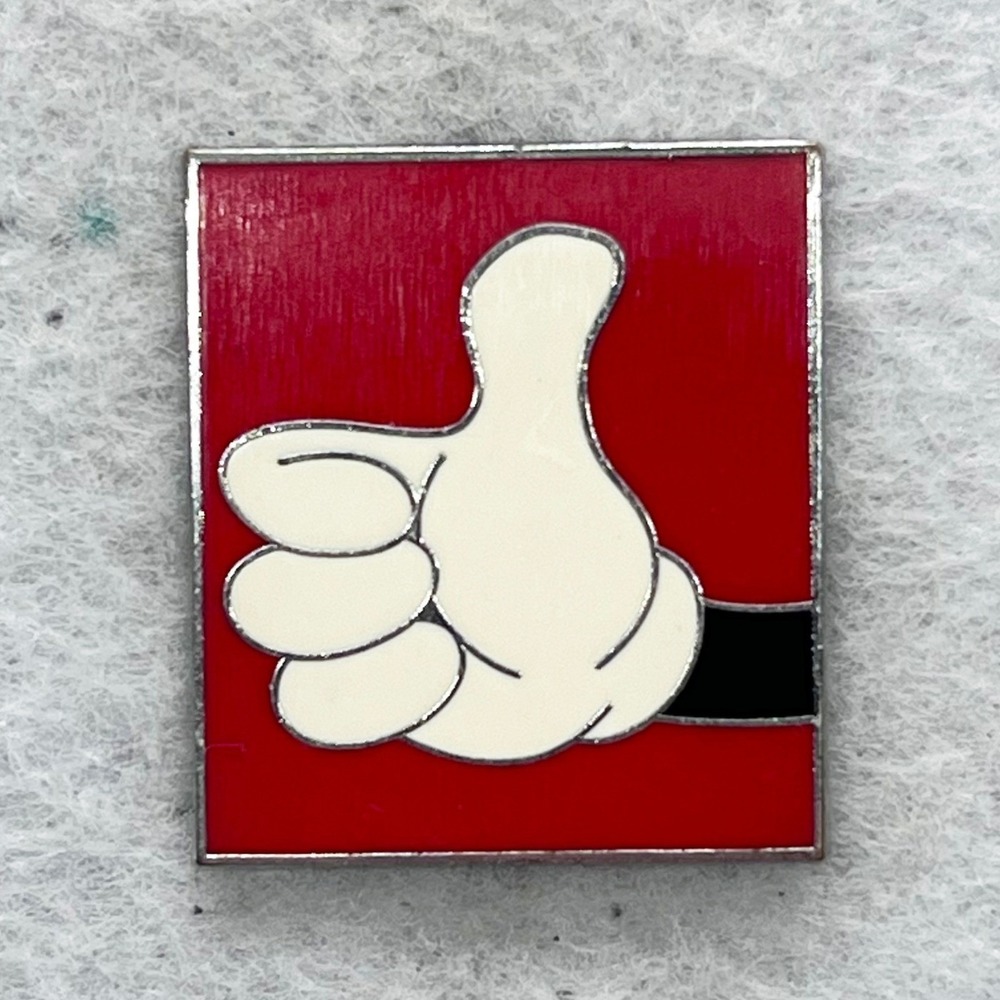 🔮 5/$25 Disney Mickey Mouse Thumbs Up Pin